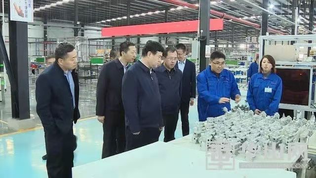 渭南市委书记魏建峰莅临渭南尊龙凯时产业园调研并指导工作